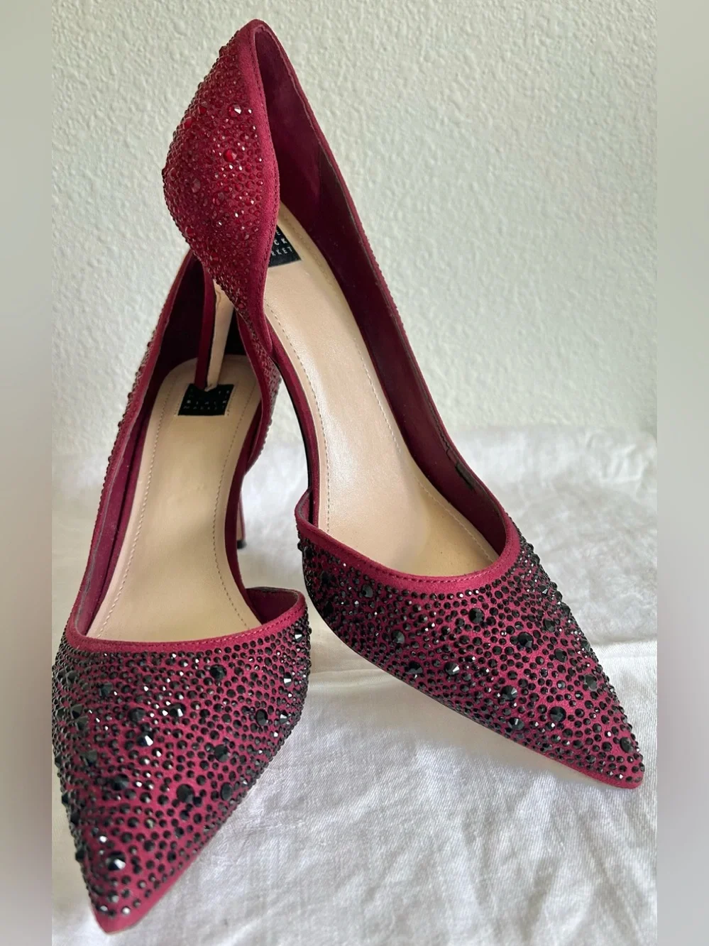 White House Black Market Ella Grenadine Red Rhinestone d'Orsay WHBM Pumps Size 9